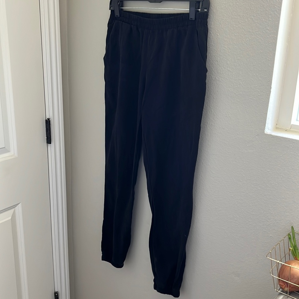 Forever 21 Casual Women’s pants | Size Small